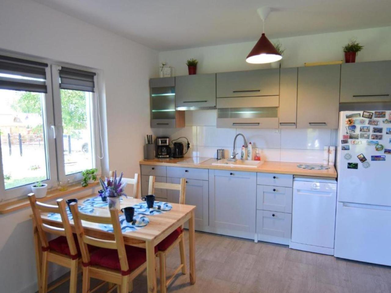 Vila Jeszcze Bardziej Dziki Sad Slajszewo Exteriér fotografie